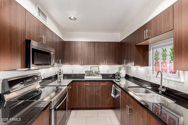 Building Photo - 3635 N 68th St