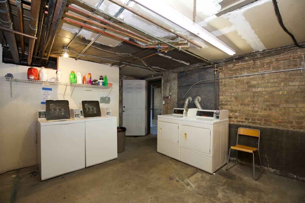 Building Photo - 2641 N Spaulding Ave