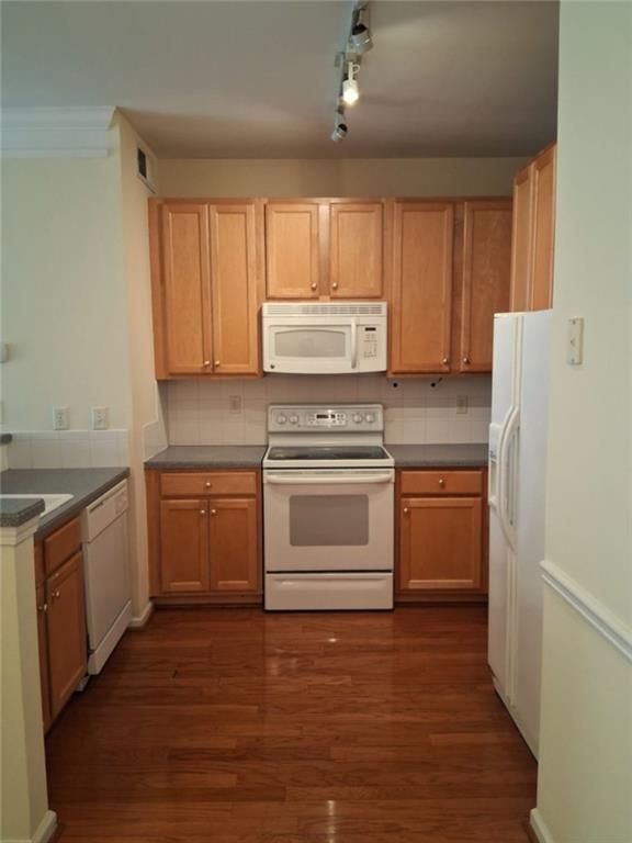 Building Photo - 375 Highland Ave NE