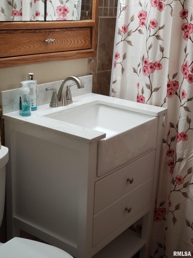 Building Photo - 2330 45th St