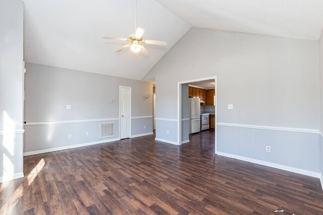 Building Photo - Great Corner Lot Home in Downtown Clayton