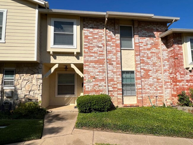 Building Photo - Grapevine Texas Condo for rent