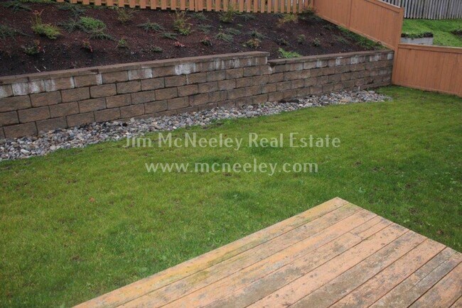 Building Photo - 3 br, 2 bath House - 2236 SE Salal Loop