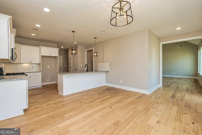 Building Photo - 69 Oakhurst Trail