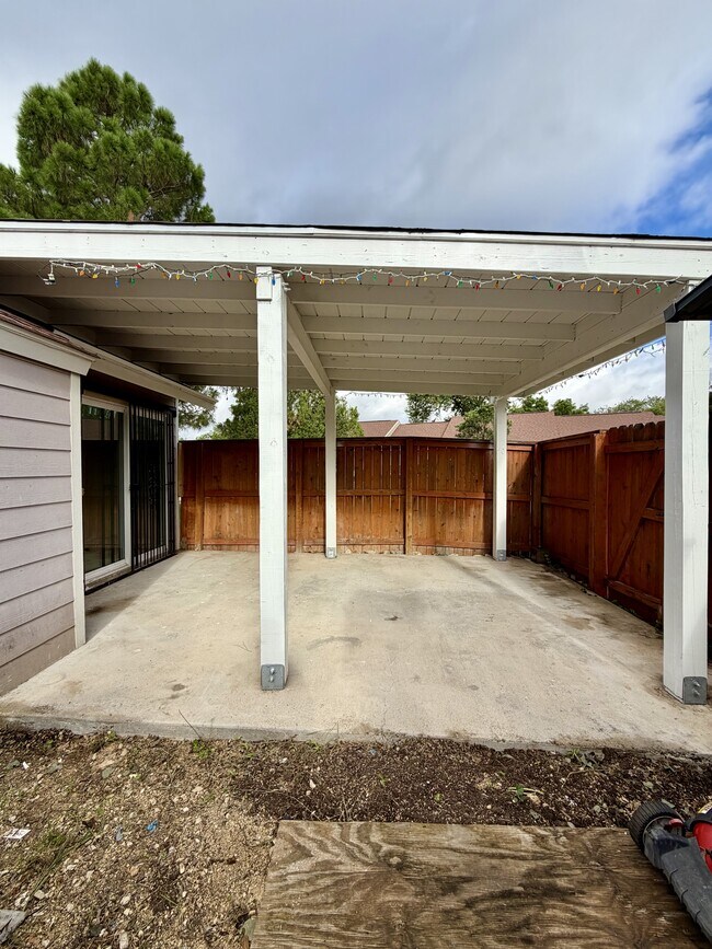 Building Photo - 9140 Timber Path