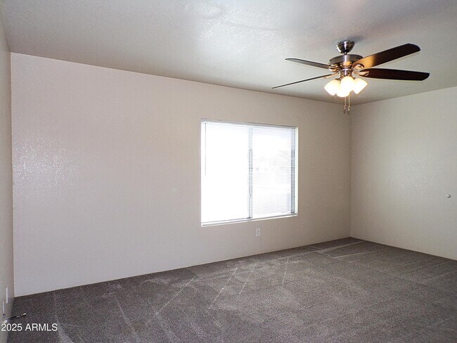 Building Photo - 4307 Plaza Vista