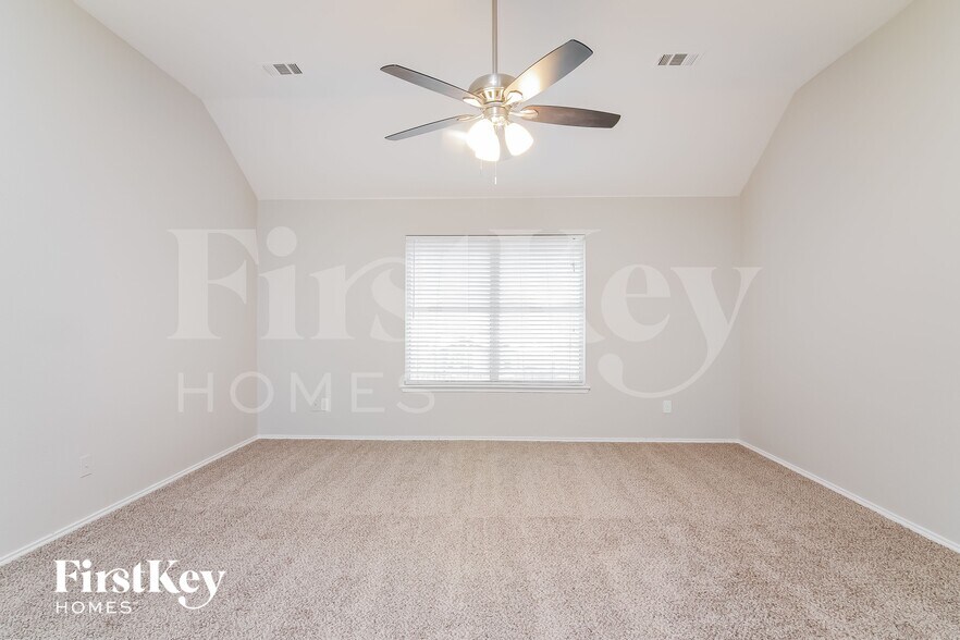 Building Photo - 901 Cutting Horse Dr