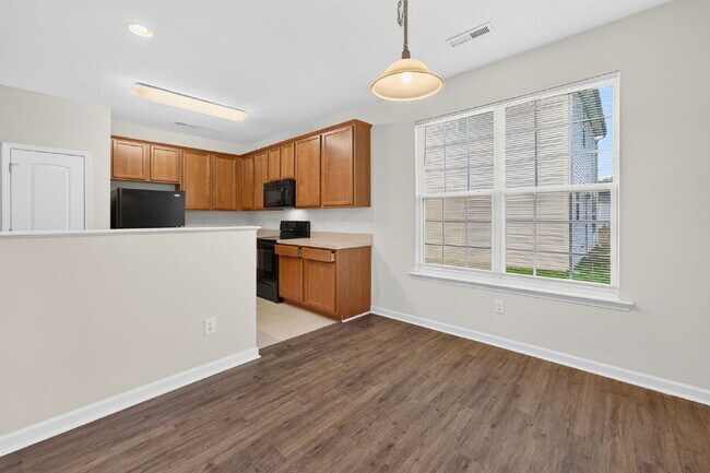 Building Photo - Available Now! Charming 3BR Ranch with 2-Car Garage Near Downtown Winston-Salem