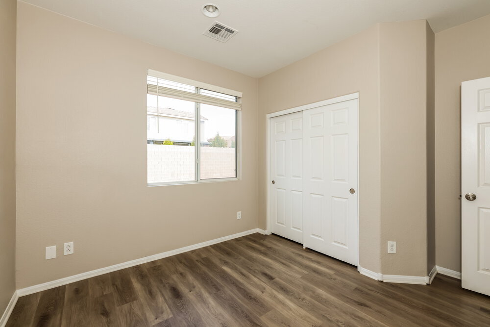 Building Photo - 1004 Clearwater River Ave
