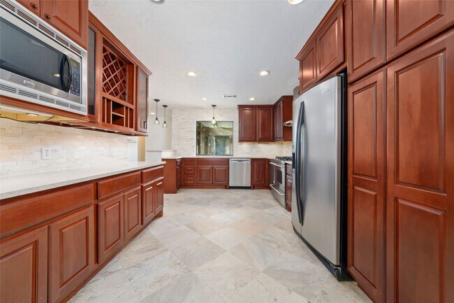 Building Photo - 5438 Briarbend Dr