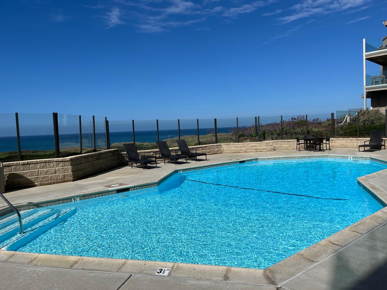 Building Photo - 245 S Helix Ave