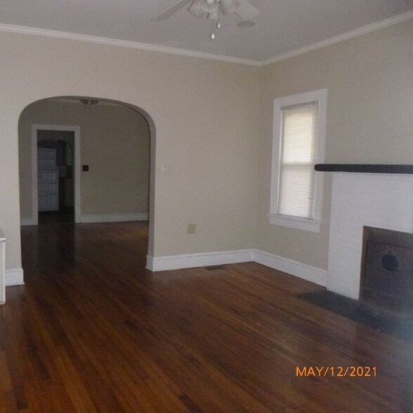 Building Photo - 308 S Meade St