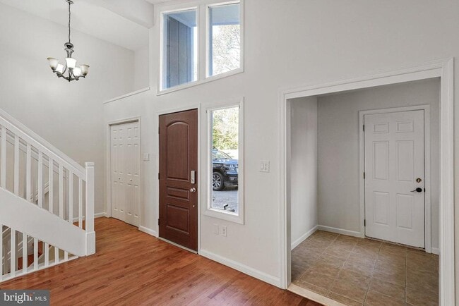 Building Photo - 8115 King Arthurs Ct