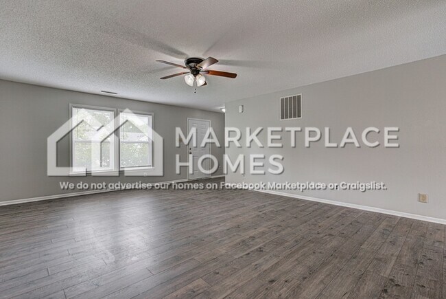 Building Photo - 2108 Bridlewood Dr