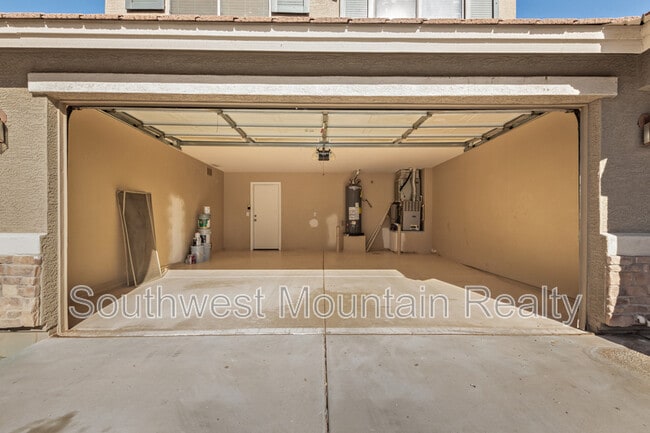 Building Photo - 42538 Sparks Ct