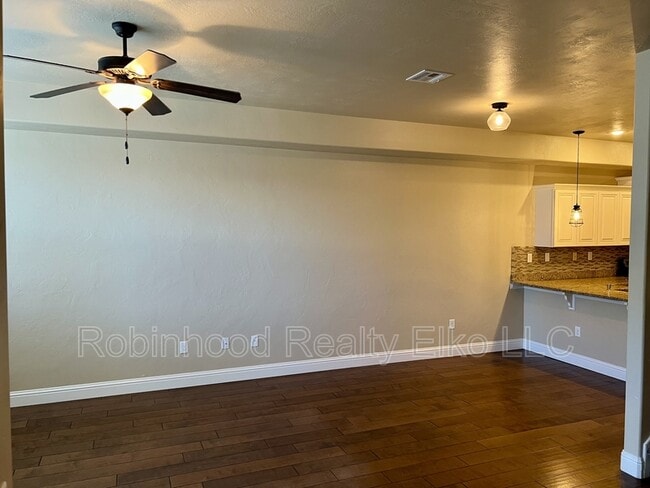 Building Photo - 3609 Autumn Colors Dr