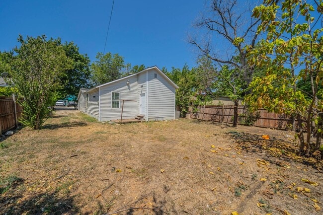 Building Photo - Beautiful home in Fort Worth!