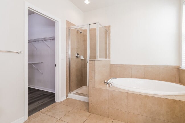 Building Photo - 8753 Briggs Marsh Ct