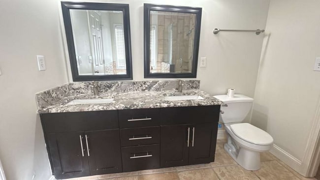 Building Photo - 805 Georgian Hills Dr