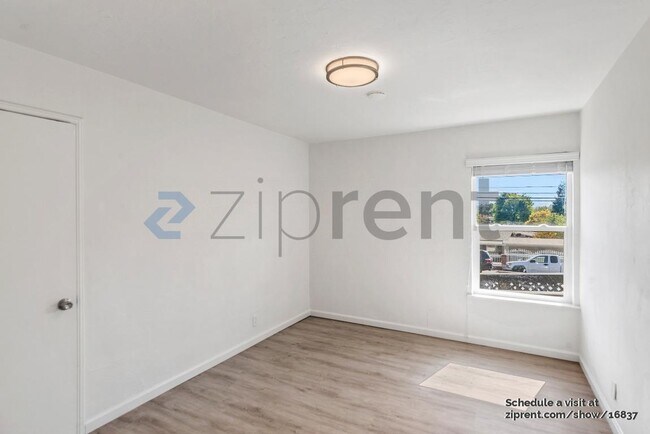 Building Photo - 1967 Solano Way