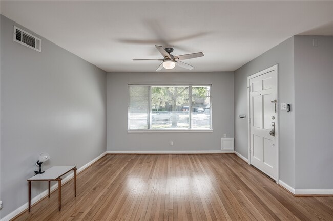 Building Photo - 3322 Elmridge St