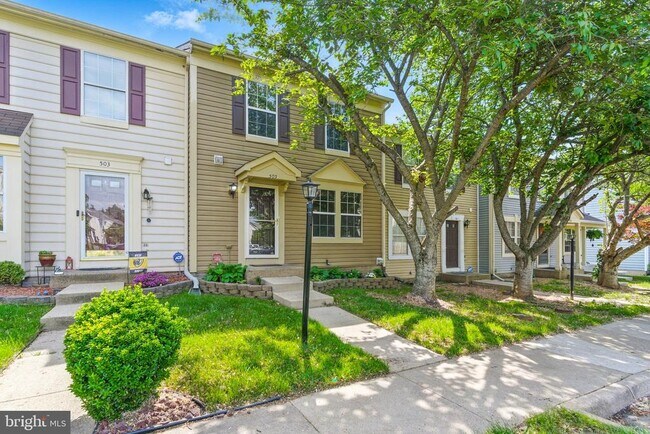 Building Photo - 505 Knollwood Ct