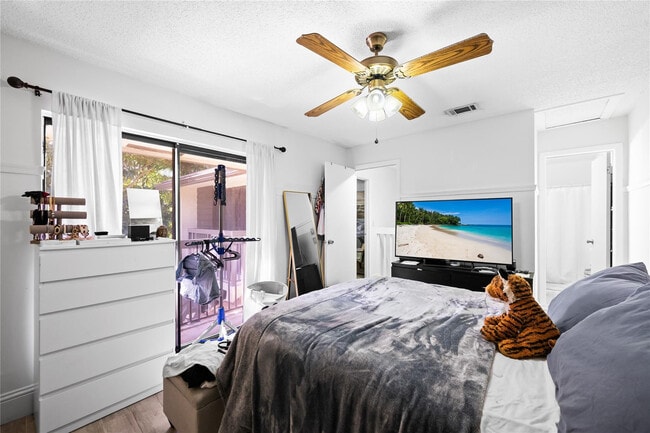 Building Photo - 3387 Cocoplum Cir