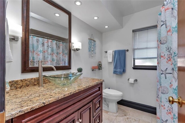 Building Photo - 1542 SE Pinwheel Dr