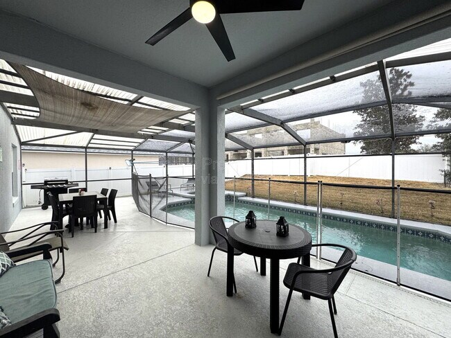 Building Photo - 736 Kildrummy Dr