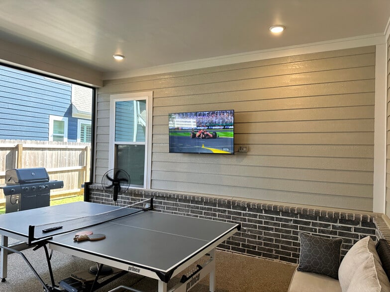 Building Photo - 5608 Gerber Rd