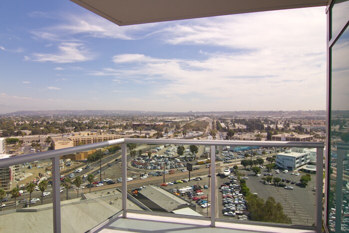 Building Photo - 13600 MARINA POINTE Dr