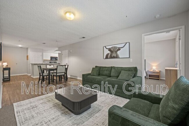 Building Photo - 74 Fantasy Ln