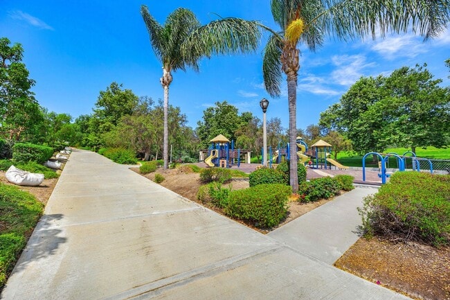 Building Photo - Beautiful Talega Condo!