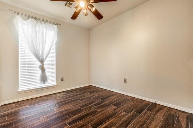 Building Photo - 1119 Polk St