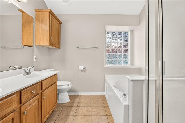 Building Photo - 5114 Spring Brook Dr