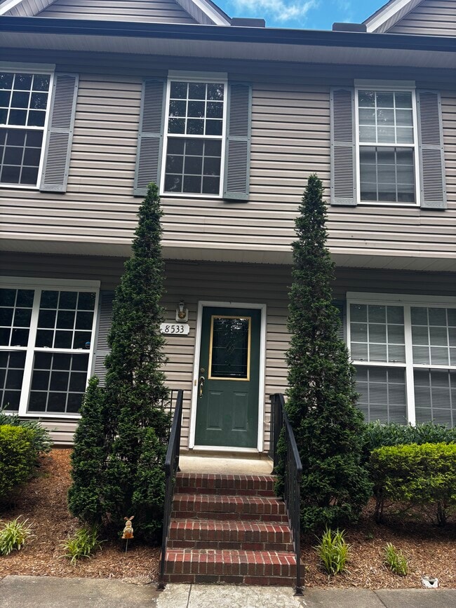 Building Photo - 8533 Kangaroo Ct