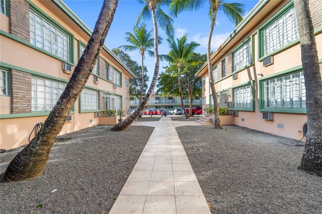 Primary Photo - 301 86th St