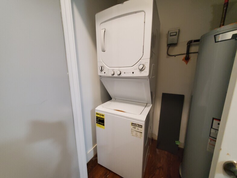409 Ocean Ave 203 - 416 Ocean Ave