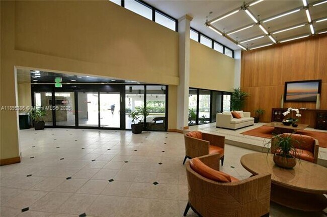 Building Photo - 170 Ocean Ln Dr