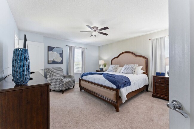 Building Photo - 8914 Zurich Ln