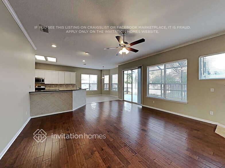 Building Photo - 1896 Bluebonnet Way