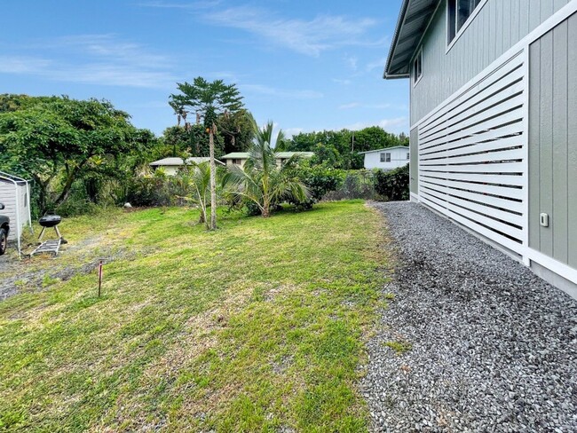 Building Photo - 2 BD 1BA Home on Iwalani Street