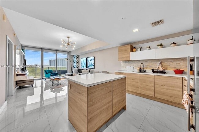 Building Photo - 16385 Biscayne Blvd