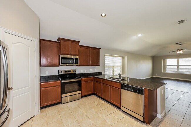Building Photo - 4929 Lemon Grove Dr