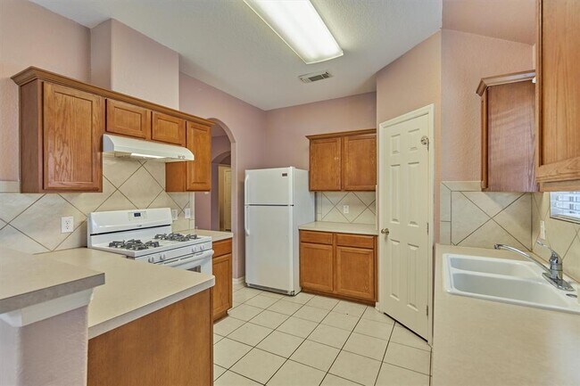 Building Photo - 2610 Braley Park Ln