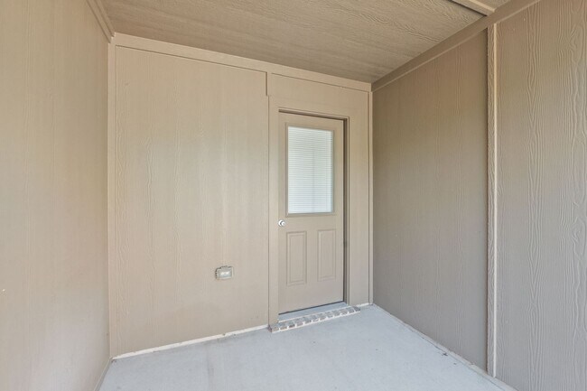 Building Photo - PM1-HH1803 Emma Naylor Ct