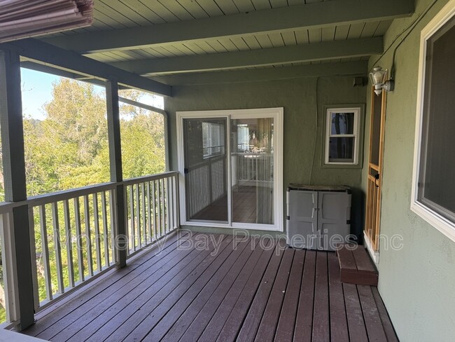 Building Photo - 395 Tabor Dr