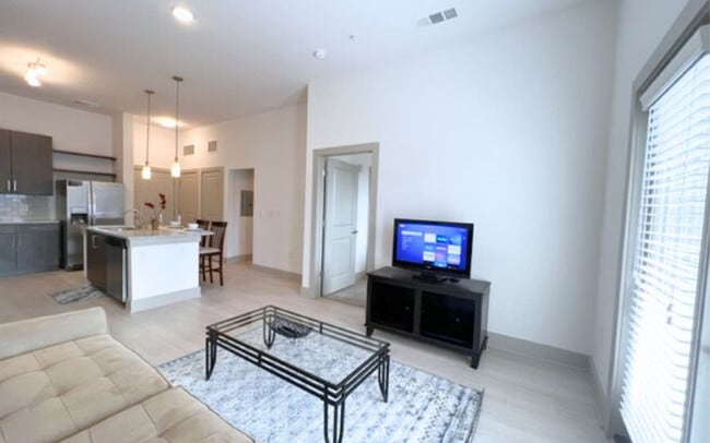 Primary Photo - 510 Guthridge Ct NW