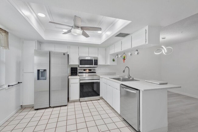 Building Photo - Golf Course Home on Seven Springs Golf and Country Club