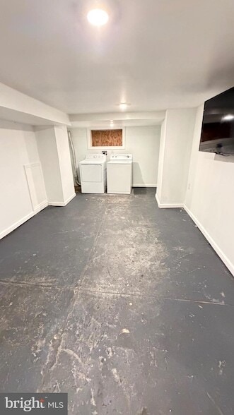 Building Photo - 2088 Pickwick St